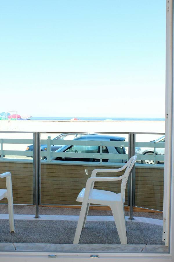 Apartamento Em Frente Ao Mar Costa Nova Kültér fotó
